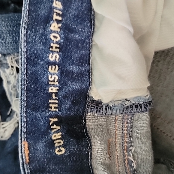 AEO curvy hi-rise Festival VSCO denim shortie shorts size 2 - Picture 8 of 10